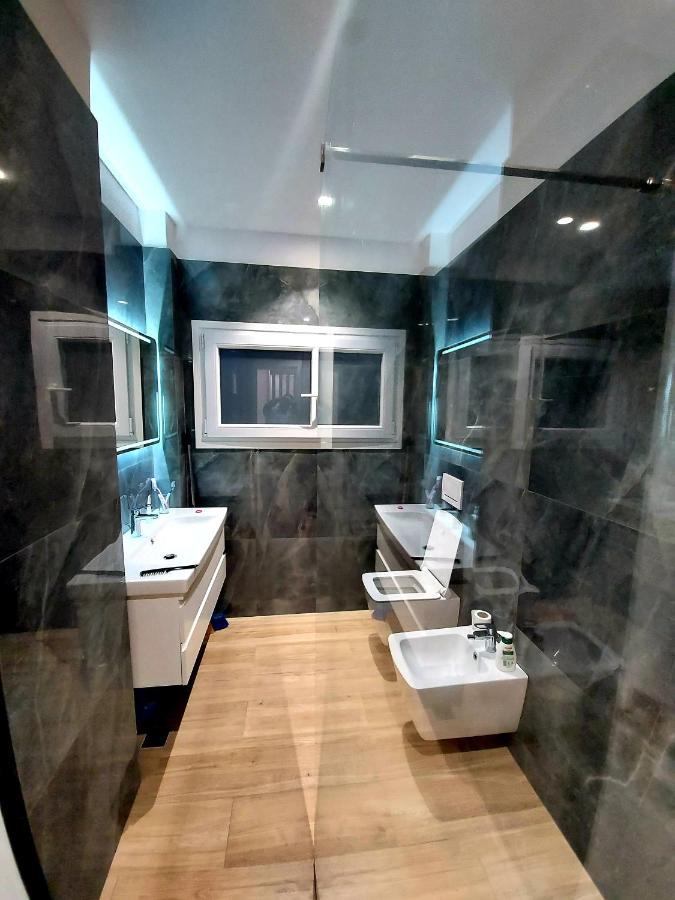 Luxurious Double Bedroom Suite Tirana Exterior photo