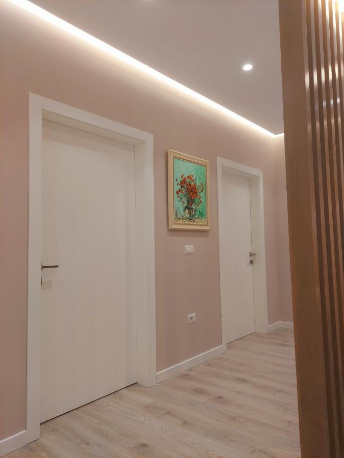 Luxurious Double Bedroom Suite Tirana Exterior photo